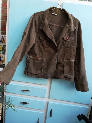 Veste brune en velours côtelé 