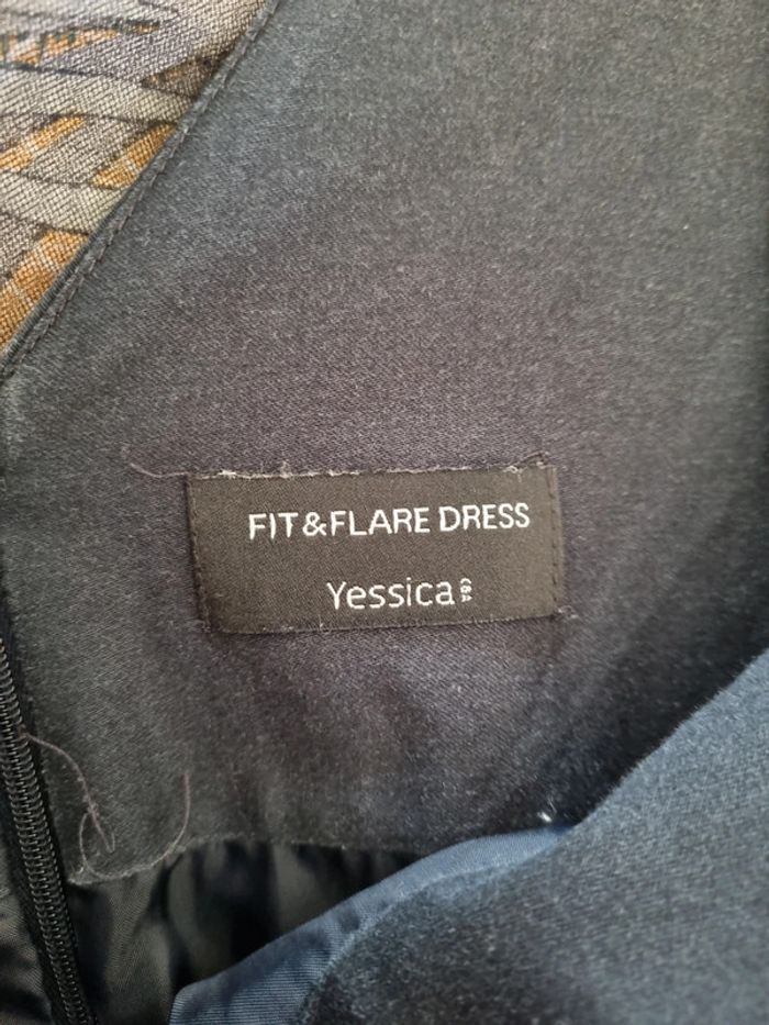 Robe bleu marine mi longue sans manches - photo numéro 11