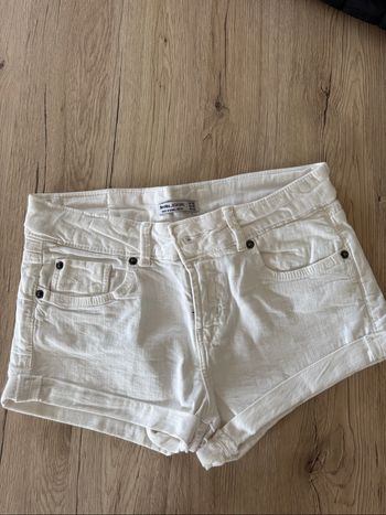 Short en jean blanc Bershka