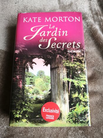Livre le jardin des secrets 