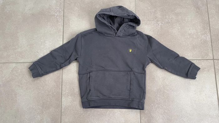 Sweat à capuche gris Kiabi 6 ans