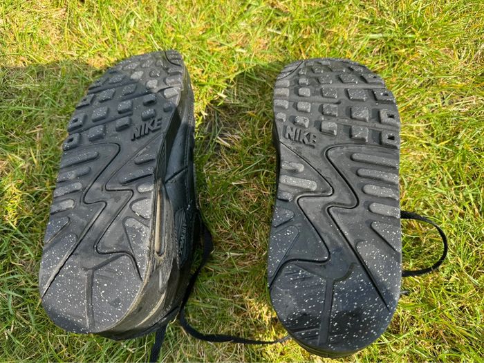 Baskets Nike Air Max Pointure 38,5 - photo numéro 5