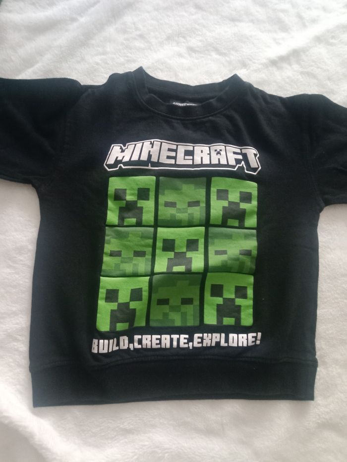 5 pulls dont 3 Minecraft 8ans vendu 15 euros les 5 pulls - photo numéro 3