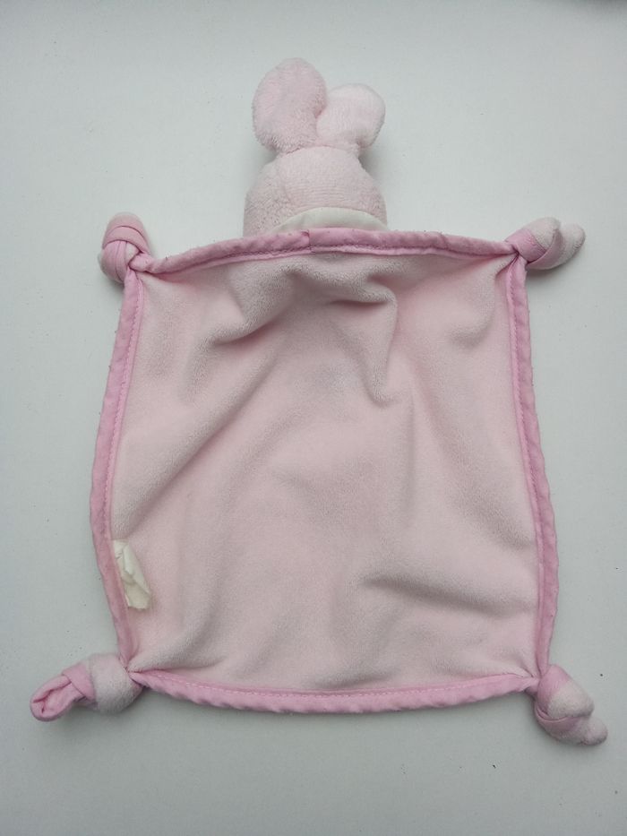 Doudou fille rose lapin marque picot - photo numéro 3
