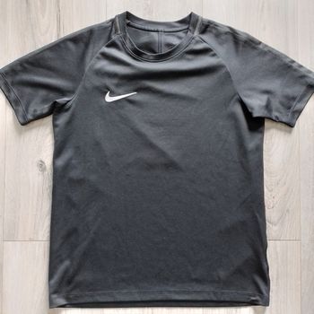 Tee-shirt noir Nike