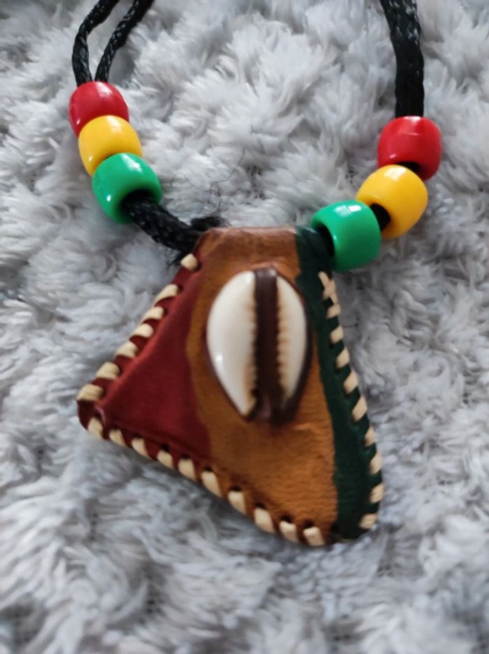 Collier coquillage - photo numéro 2