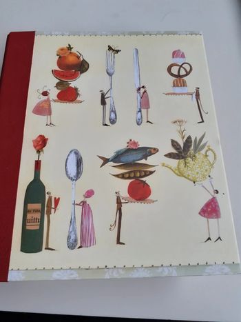 classeur avec feuilles