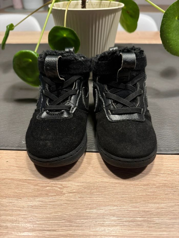 Nike 25 - photo numéro 2