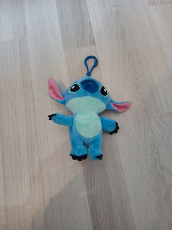 porte clef stitch peluche