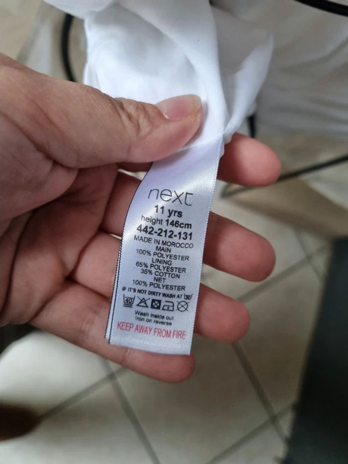 Robe crème avec voile - photo numéro 3