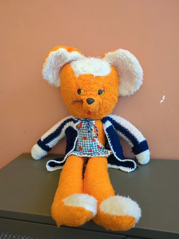 peluche orange vintage