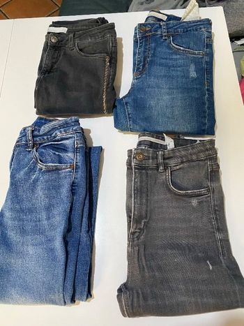 2€ le jean taille Xs plusieurs marques ( le lot a 8€)