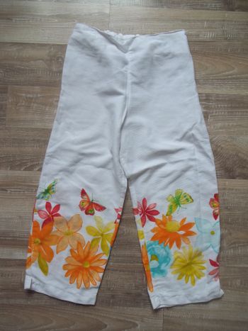 Pantacourt blanc à fleurs et papillons 10 ans