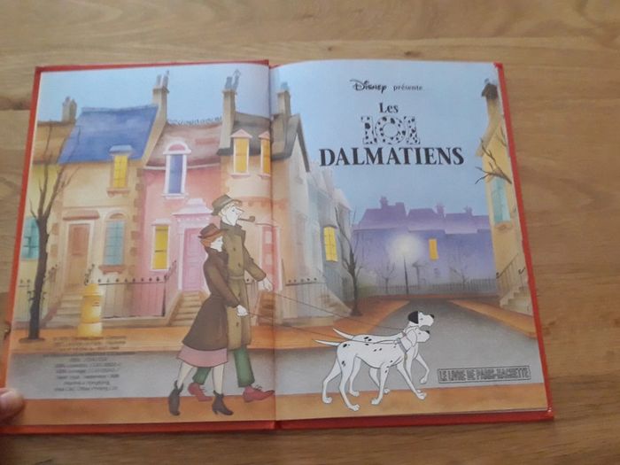 Livre les 101 dalmatiens - photo numéro 2