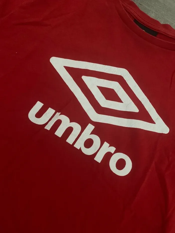 Tee shirt rouge - photo numéro 2