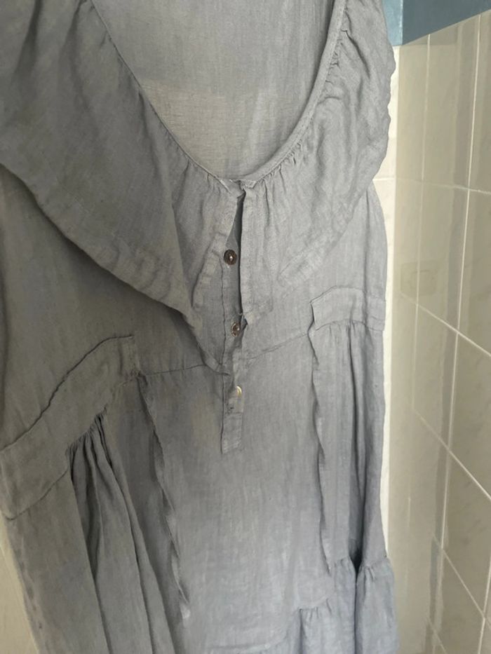 Robe neuve sans etiquette 44 - photo numéro 2