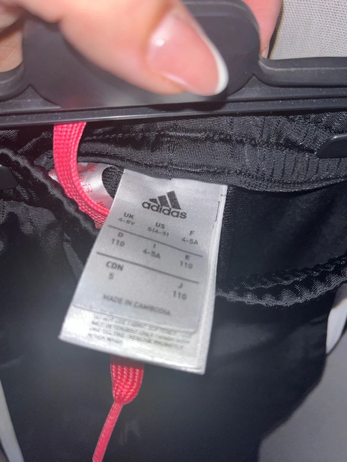 Jogging Adidas 4/5 ans - photo numéro 2