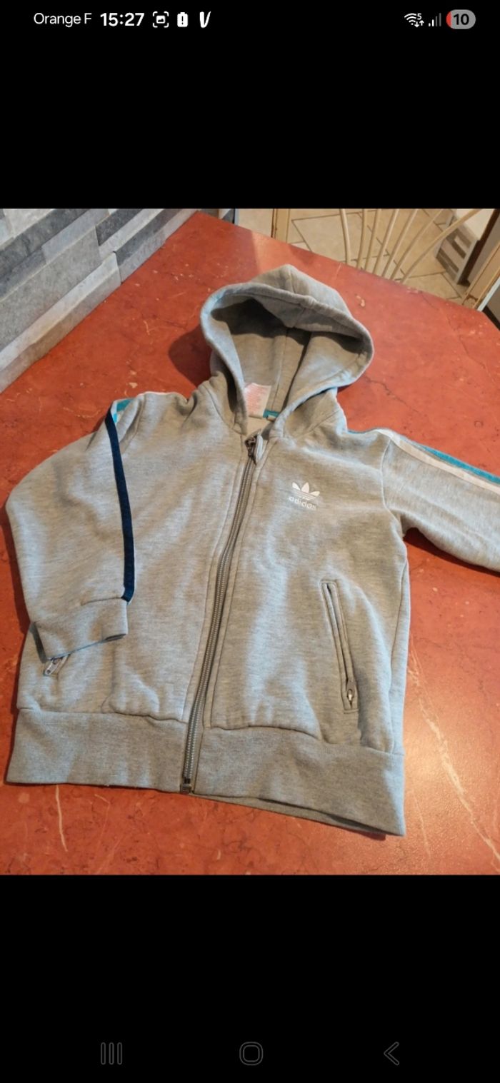 Sweat garçon taille 3 ans