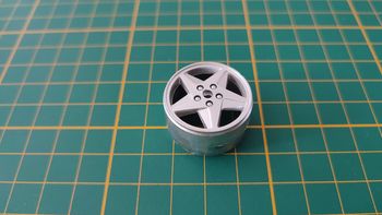 Jante de secours seule pièce détachée miniature Burago Ferrari 348 tb 1989 1/18 1/18e 1/18ème #B81