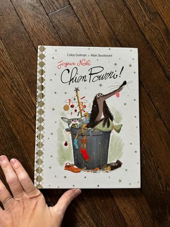 Livre joyeux Noël chien pourri