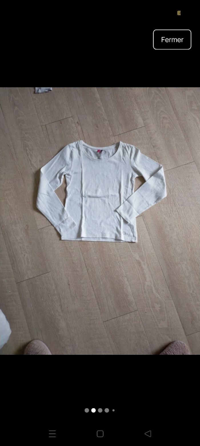 Lot de tee shirt - photo numéro 2
