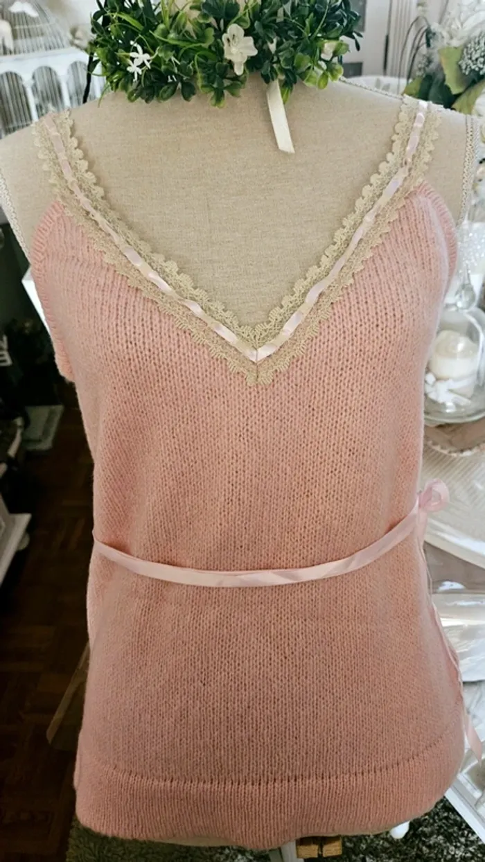 Haut top pull rose ruban dentelle La Redoute Taille 42/44 (40) Neuf - photo numéro 3