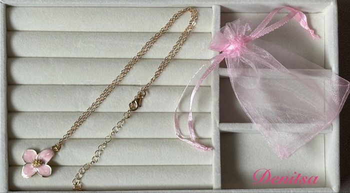 Collier et boucles d’oreilles - photo numéro 3