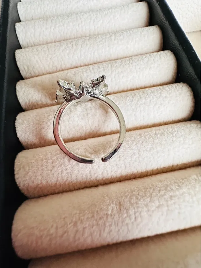 Bague papillon en argent fait main – taille ajustable, pierres bleues éclatantes - photo numéro 4