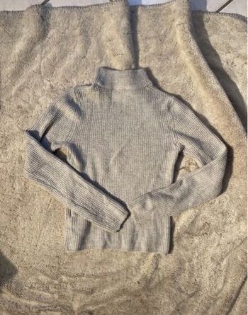 Pull gris col montant