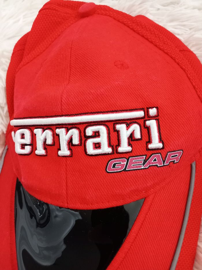 Casquette Ferrari Gear licence officielle pour collectionneurs - photo numéro 3