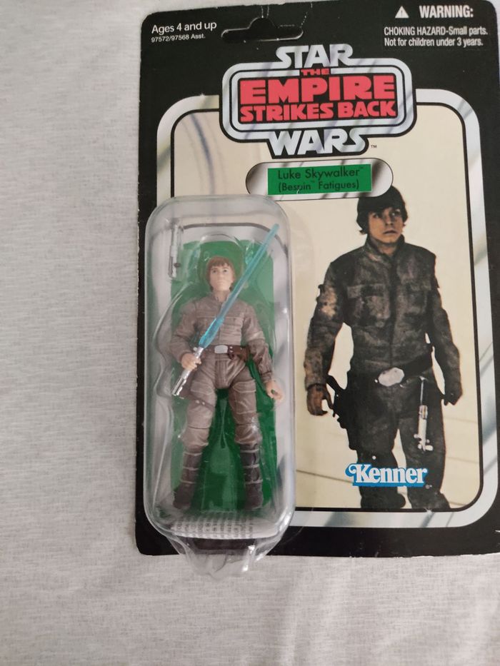 Figurine Star Wars serie Luke Skywalker (besoin Fatigues)Kenner