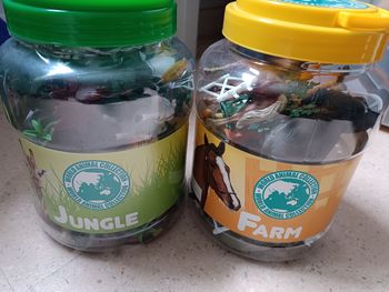 Jeux d'animaux en plastique ×2