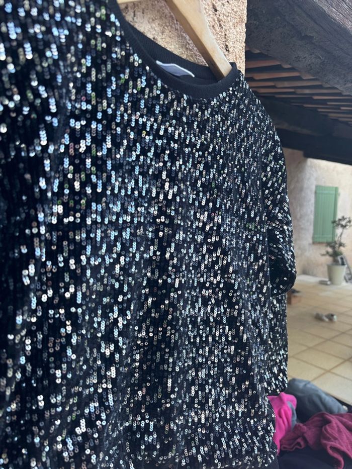 Pull à sequins noirs / argenté Zara 9 ans - photo numéro 2
