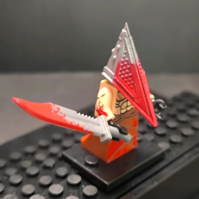 figurine type lego silent hill - photo numéro 2