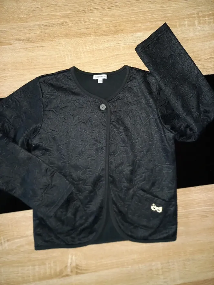 Gilet noir 9/10 ans - photo numéro 2