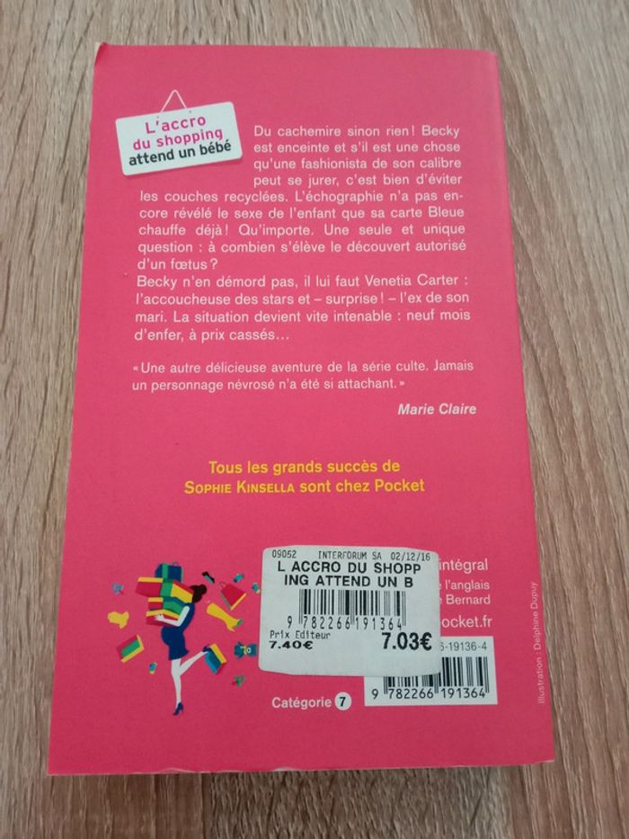 Sophie Kinsella 🫧 L'accro du shopping attend un bébé - photo numéro 2
