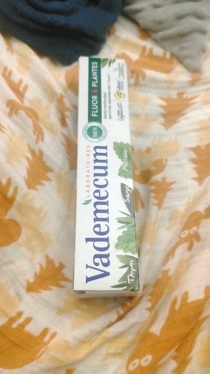 Vademecum dentifrice neuf - photo numéro 2