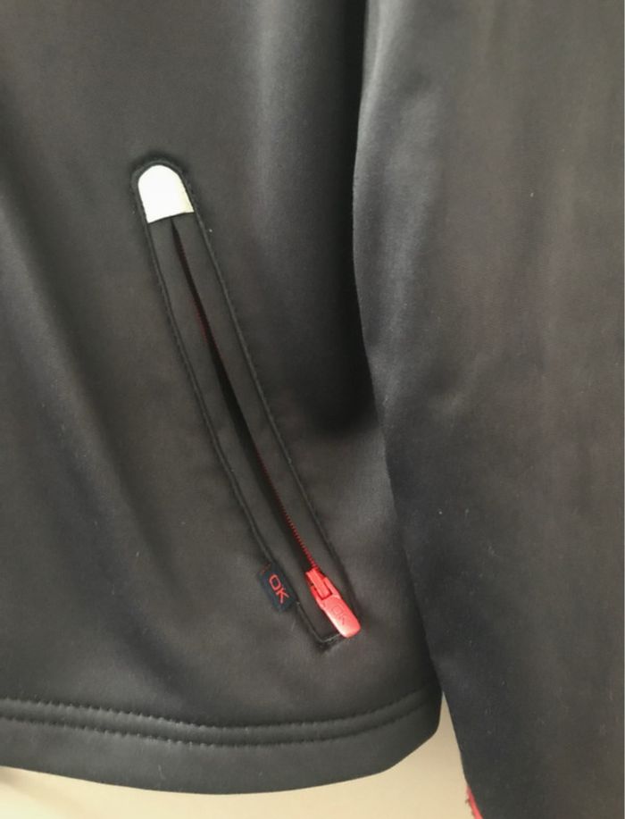 gilet zippé garçon taille 12 ans okaïdi noir et rouge intérieur polaire poches zippées - photo numéro 2