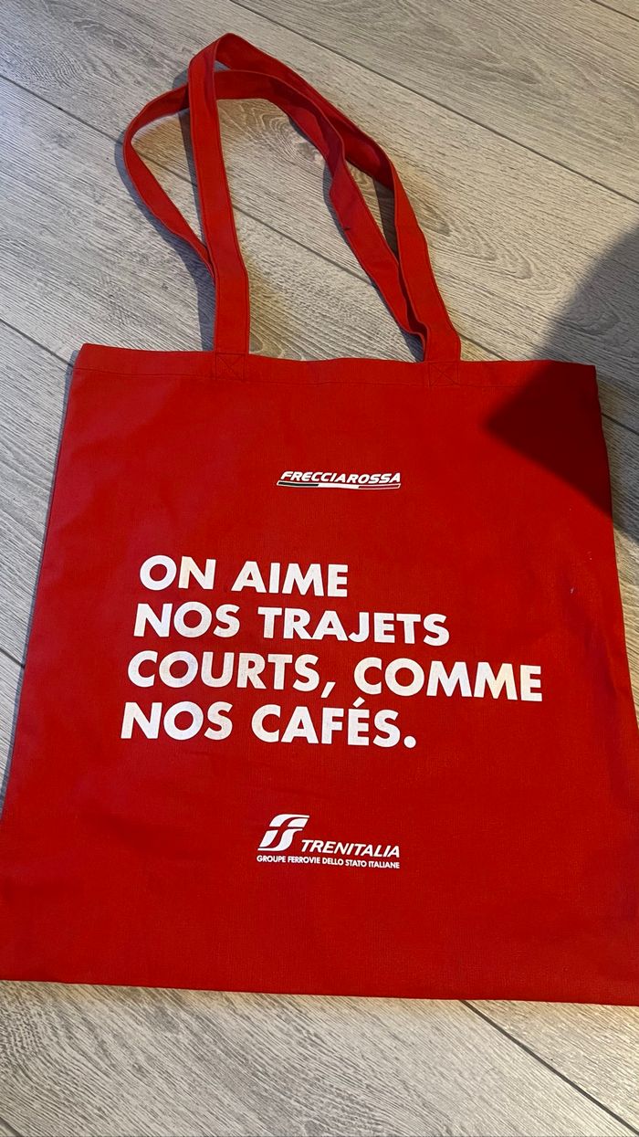 Tode bag Trenitalia
