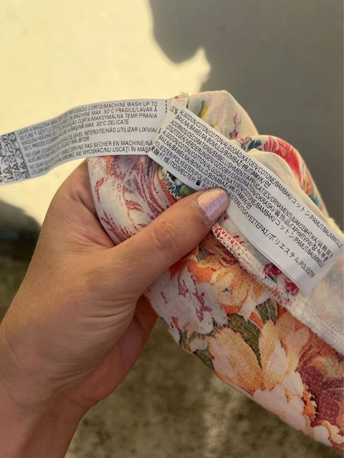 Blouse / tunique sans manches asymétrique et fleuris - photo numéro 10