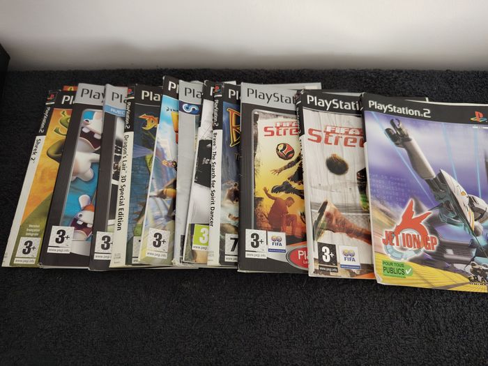 Lot de jaquettes diverses