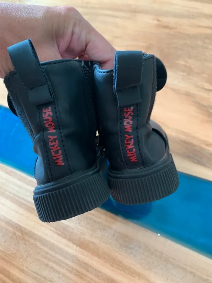 Bottines Mickey Zara taille 20 - photo numéro 4
