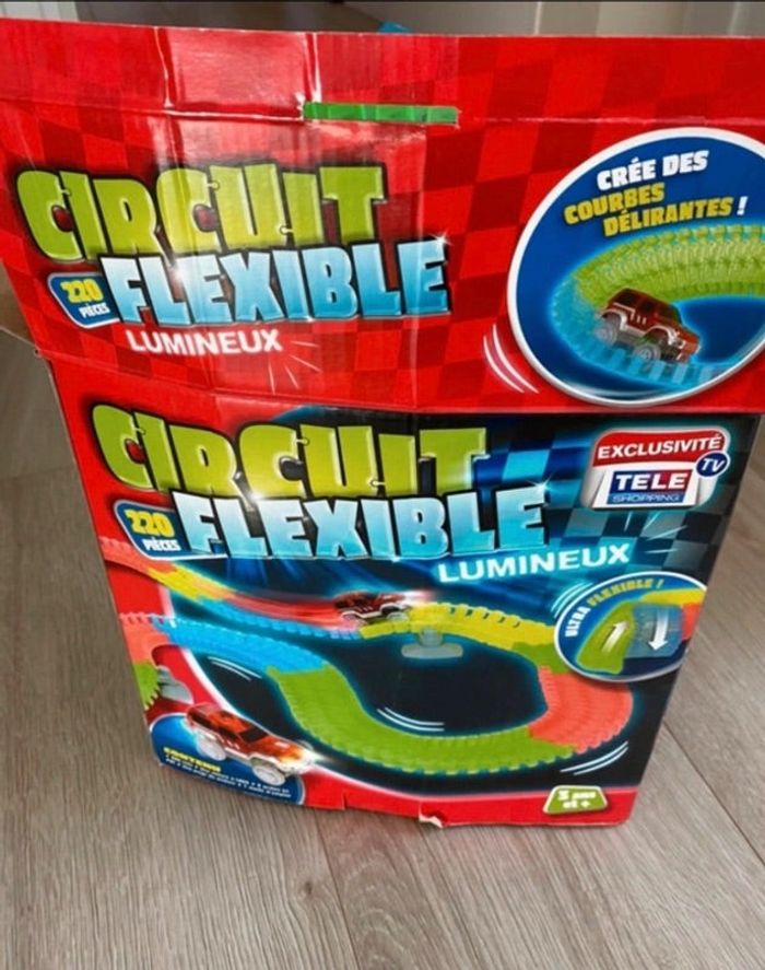Circuit lumineux +200 pièces