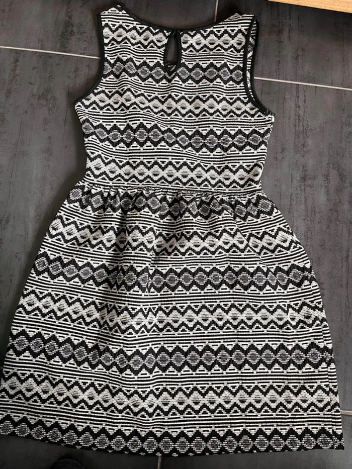 Robe courte - photo numéro 2