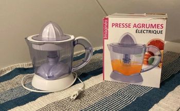 Presse-agrume électrique 