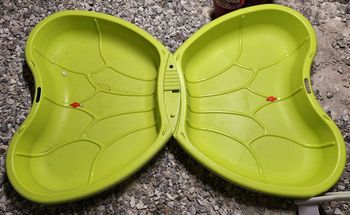 Bacs à sable et eau papillon Smoby