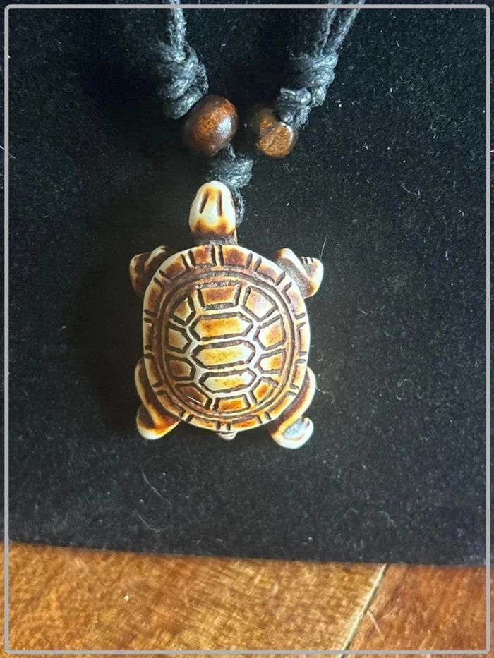 Collier tortue en résine chaîne réglable - photo numéro 2