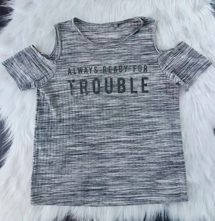 T shirt épaules dénudées gris chiné 12 ans *079