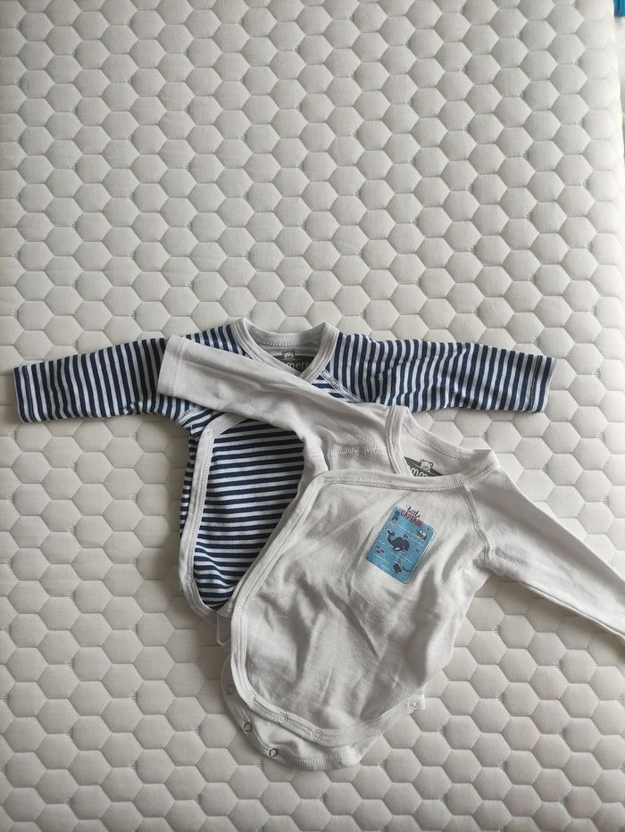 Lot de 2 bodies 1 mois