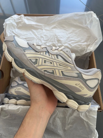 Asics Gel NYC Crème / Oyster Grey Blanc -42
